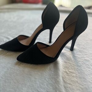 Chinese Laundry Black Textured Heels